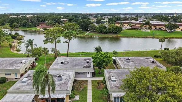 201 KINGS BLVD #19, Sun City Center, FL 33573