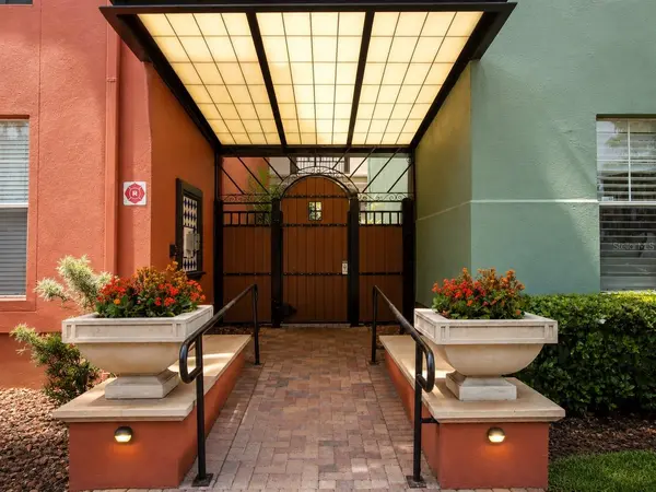 2401 W HORATIO ST #721, Tampa, FL 33609