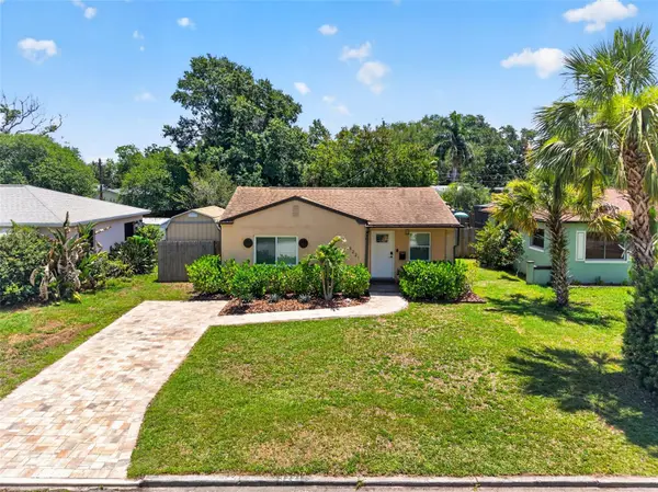 3221 14TH ST N, St Petersburg, FL 33704