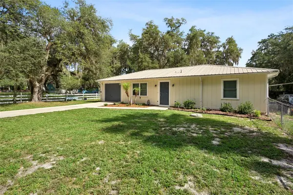 24623 N GEORGE ST, Astor, FL 32102
