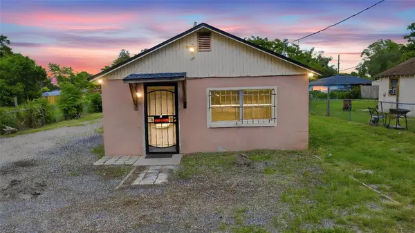 1215 S DELAWARE AVE, Deland, FL 32720