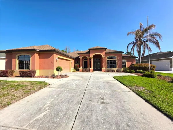 8421 CHARLESTON DR, Weeki Wachee, FL 34613