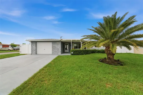 4005 IRONWARE DR, Holiday, FL 34691