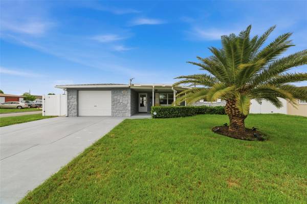 4005 IRONWARE DR, Holiday, FL 34691