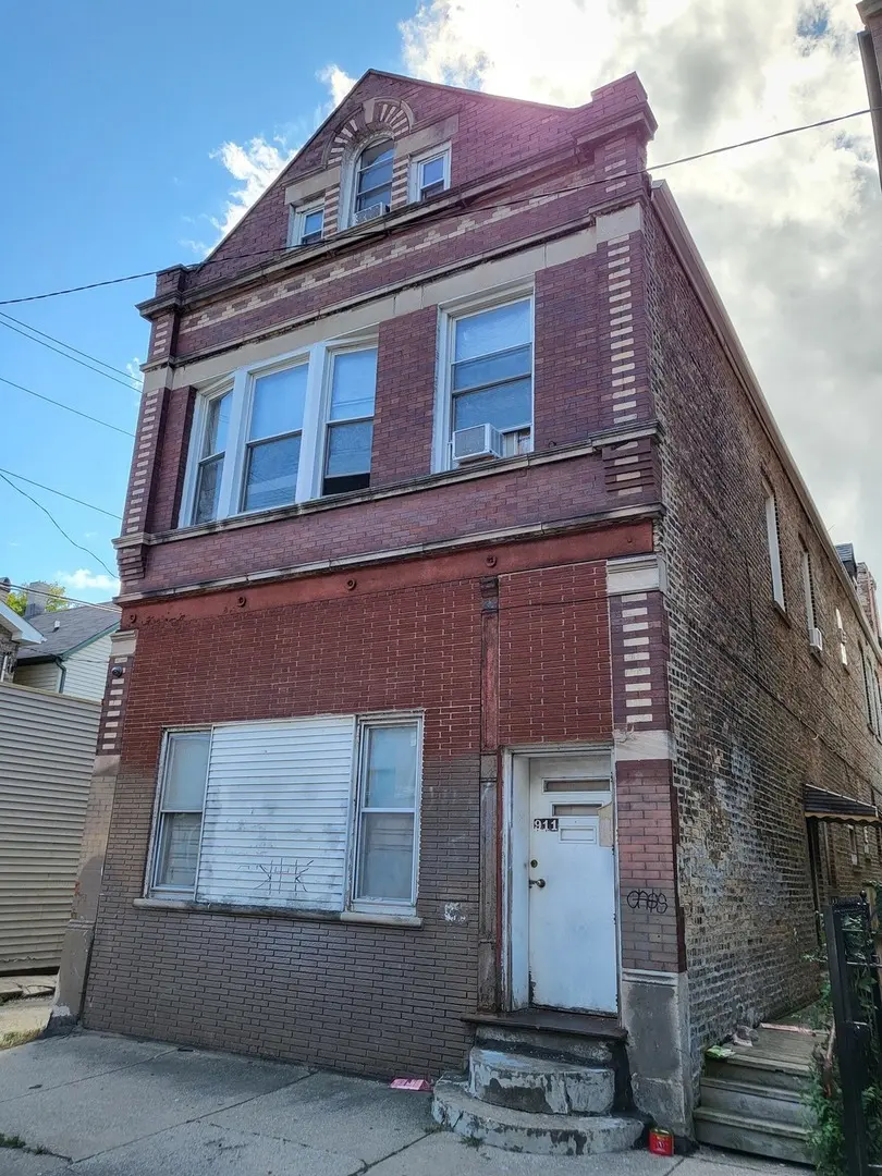 911 W 32nd ST, Chicago, IL 60608