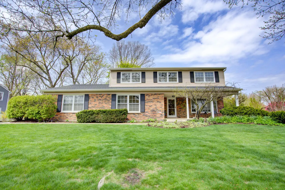809 S Charles AVE, Naperville, IL 60540