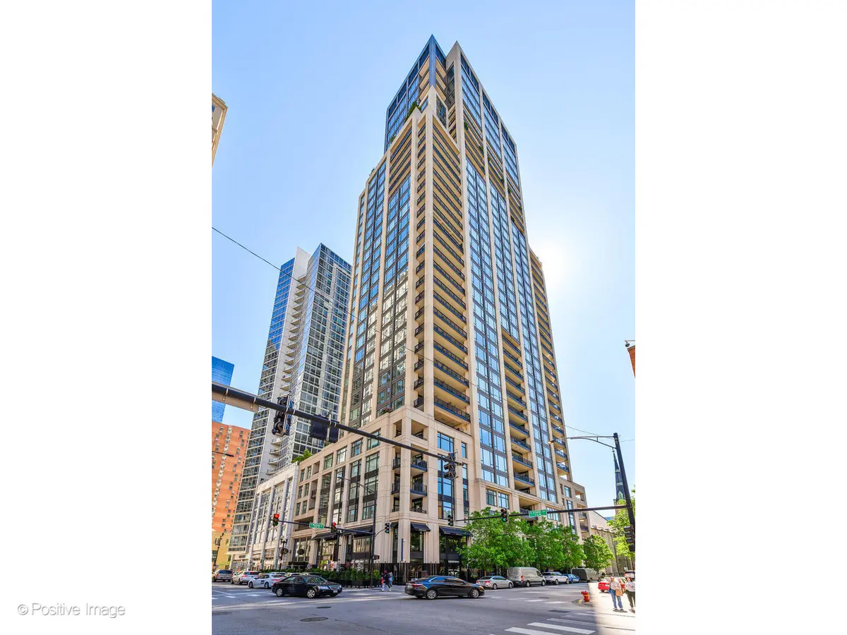 9 W Walton ST #1501, Chicago, IL 60610