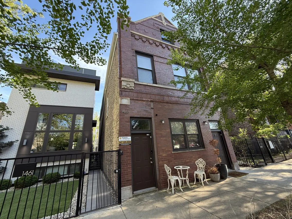 1463 W Huron ST, Chicago, IL 60642