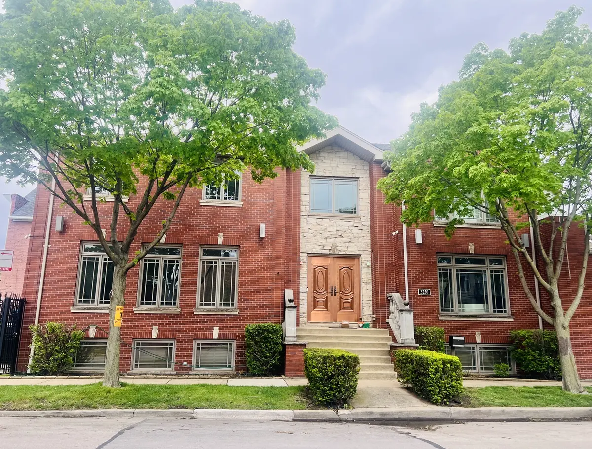 3250 S Normal AVE, Chicago, IL 60616