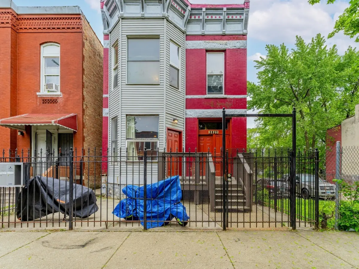 2823 W Flournoy ST, Chicago, IL 60612
