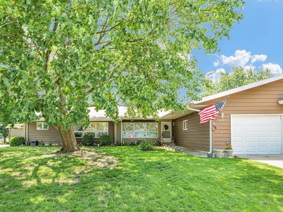 1518 Golfview RD S #1, Rantoul, IL 61866