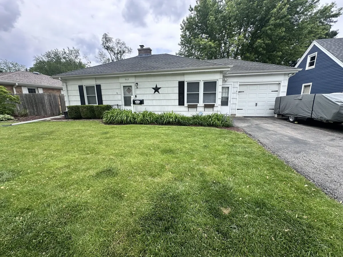 963 Oneida ST, Joliet, IL 60435