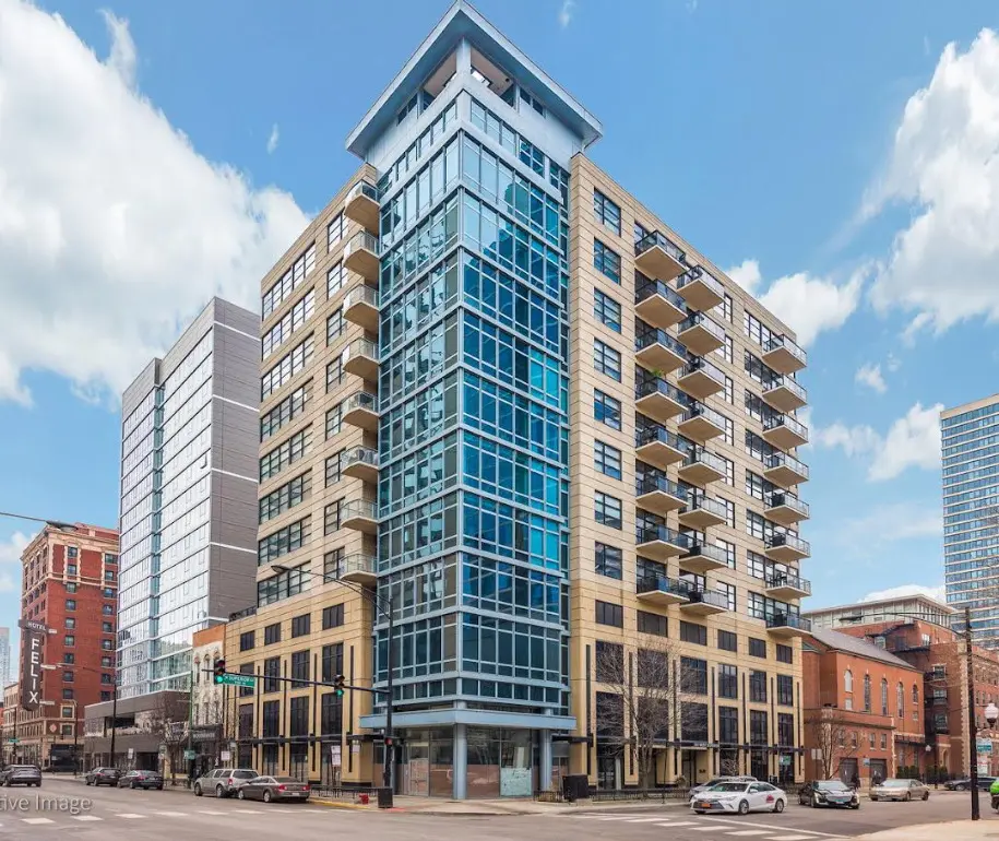 101 W Superior ST #1204, Chicago, IL 60611