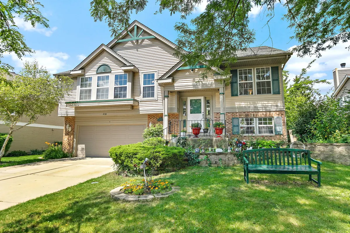 2138 Green Bridge LN, Hanover Park, IL 60133