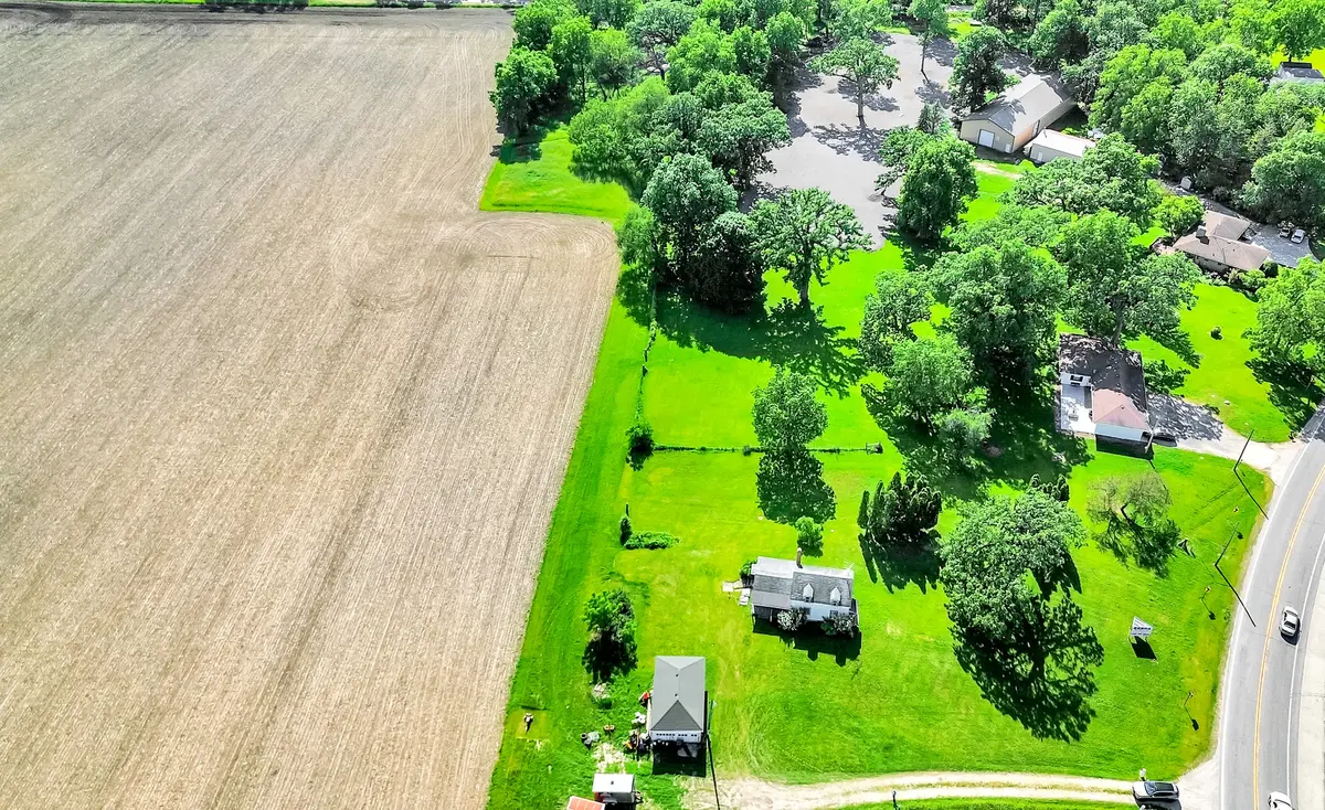 41W597 US Highway 20, Hampshire, IL 60140