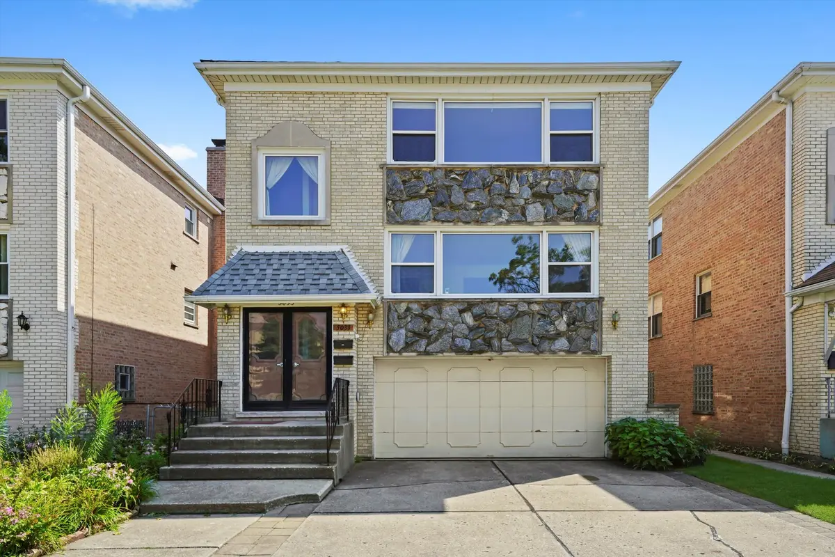 5033 Carol ST, Skokie, IL 60077