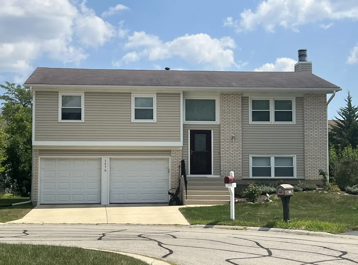 1579 E Bayside CT, Hoffman Estates, IL 60192