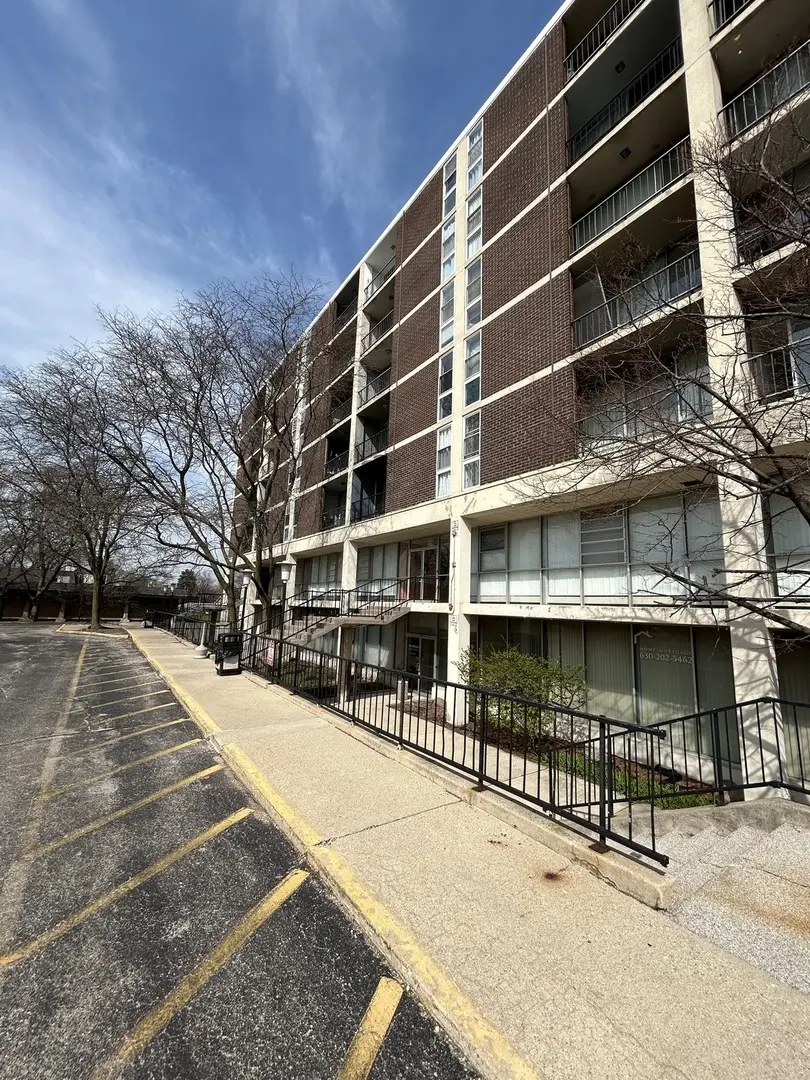 1043 S York RD #LL4, Bensenville, IL 60106