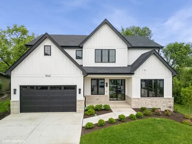 5545 S Stough ST, Hinsdale, IL 60521