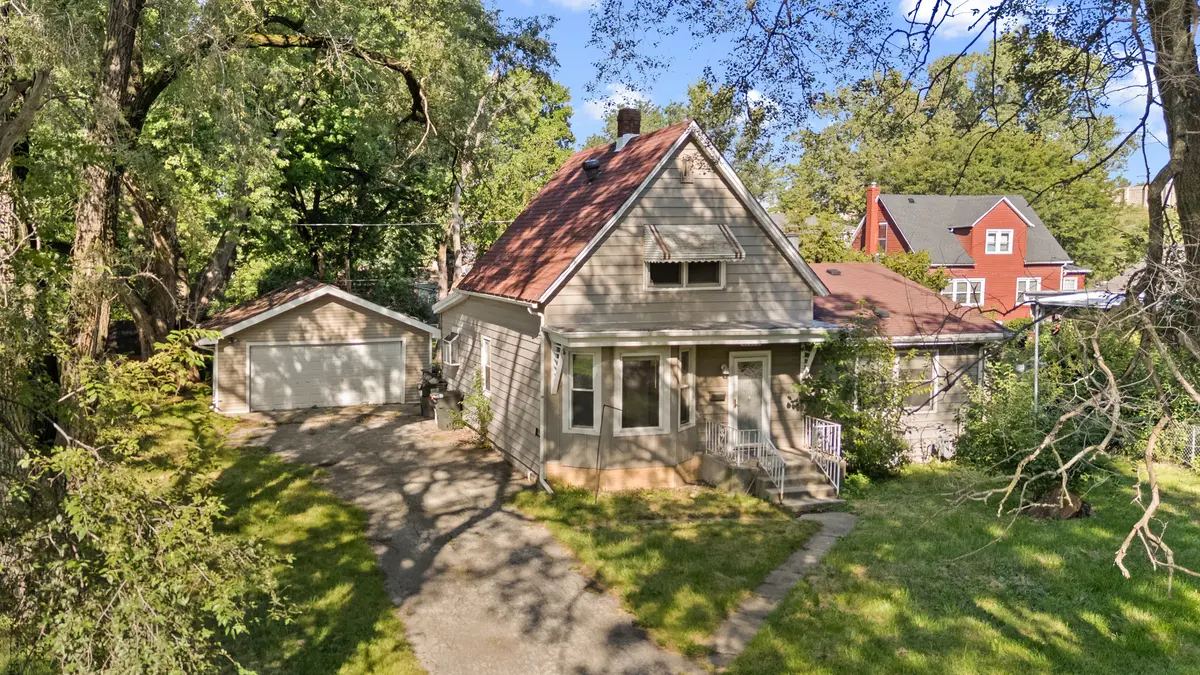 17206 Throop ST, East Hazel Crest, IL 60429