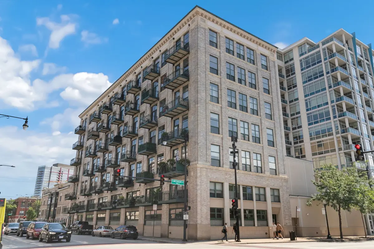 1801 S Michigan AVE #406, Chicago, IL 60616