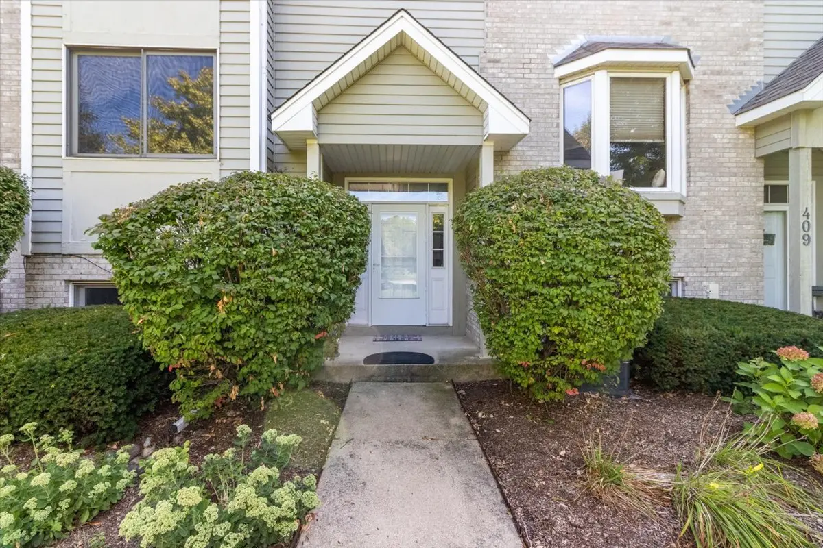 407 E Willow ST #407, Elburn, IL 60119