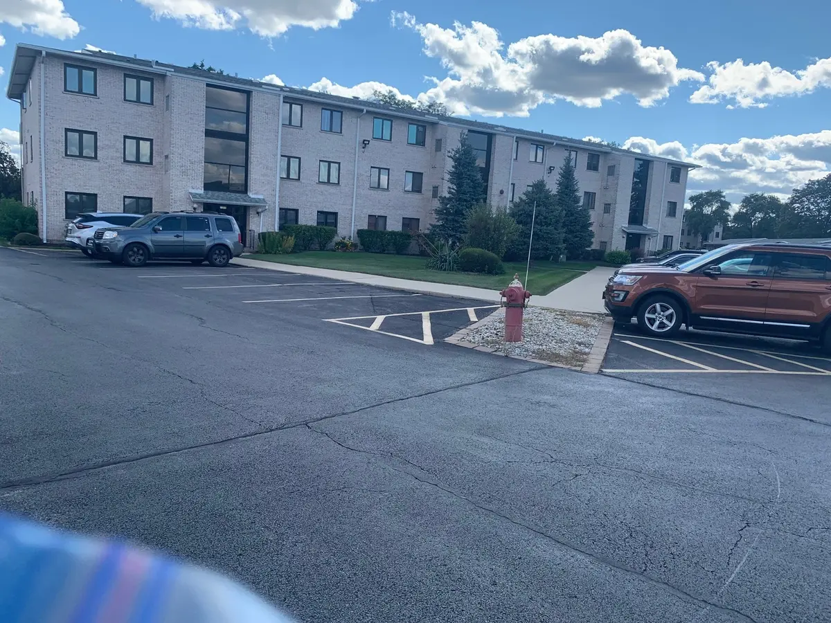 5009 BRIARTREE LN #317, Burbank, IL 60459