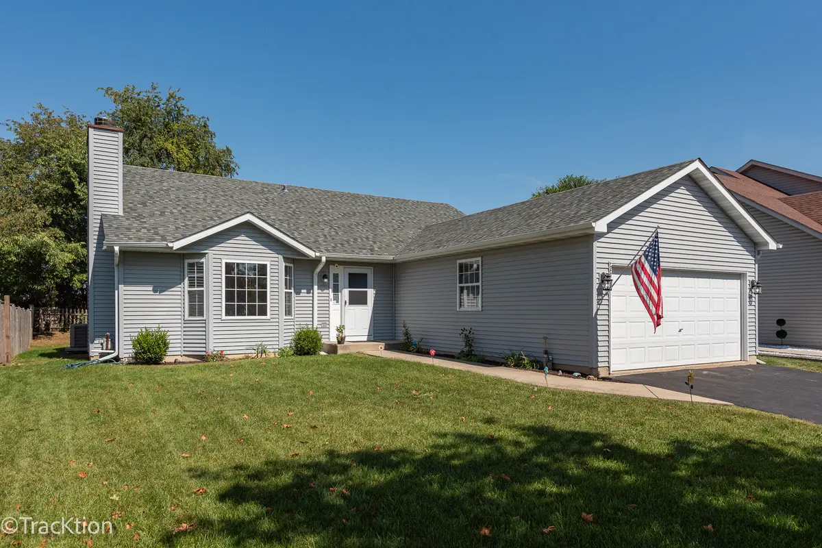2703 Oak Ridge LN, Joliet, IL 60435
