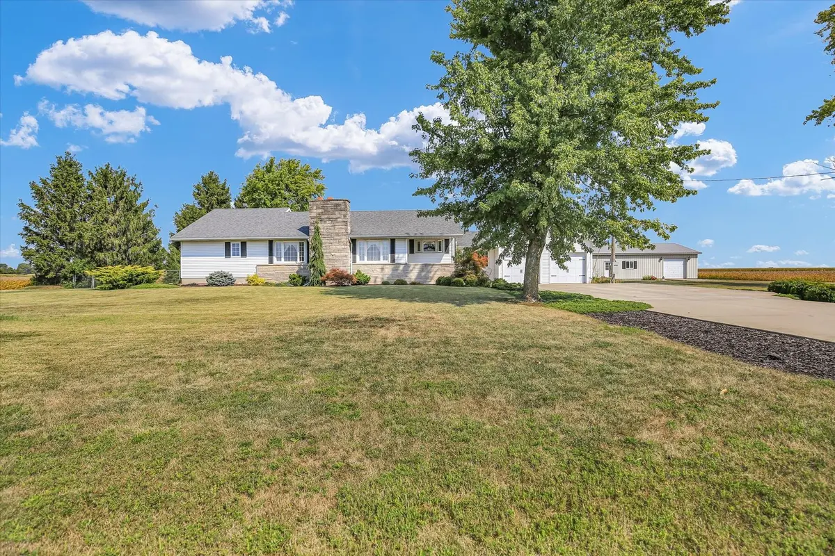 970E CO RD 600N RD, Arcola, IL 61910