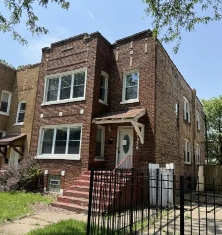 7958 S Kingston AVE, Chicago, IL 60617