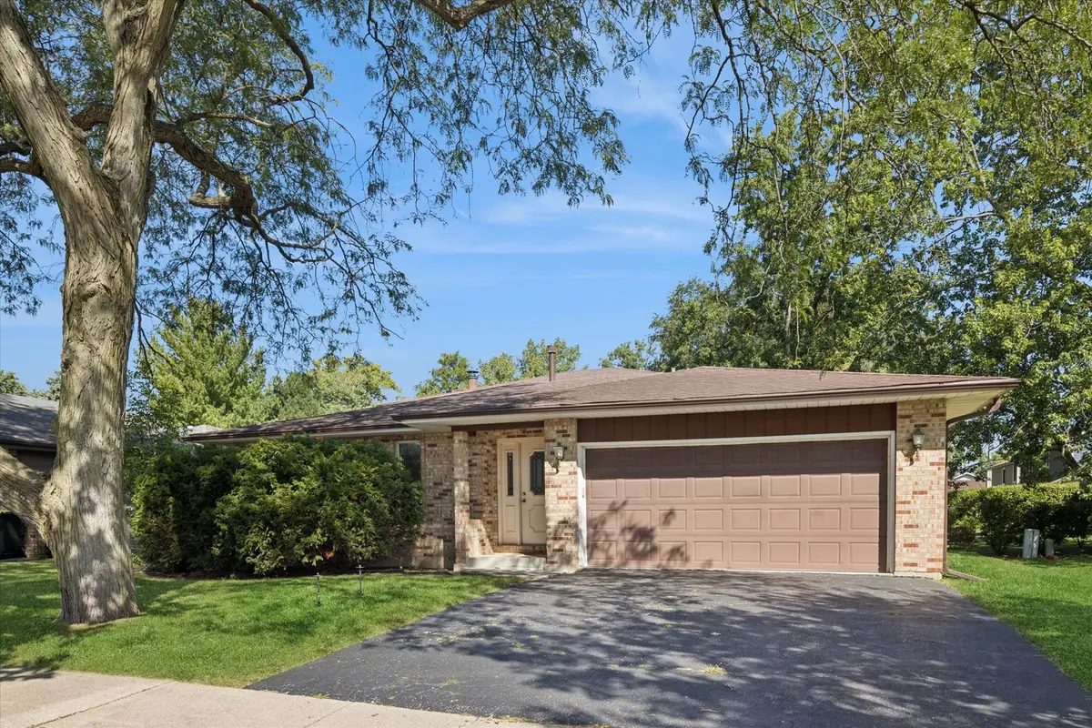 532 W 59th ST, Westmont, IL 60559