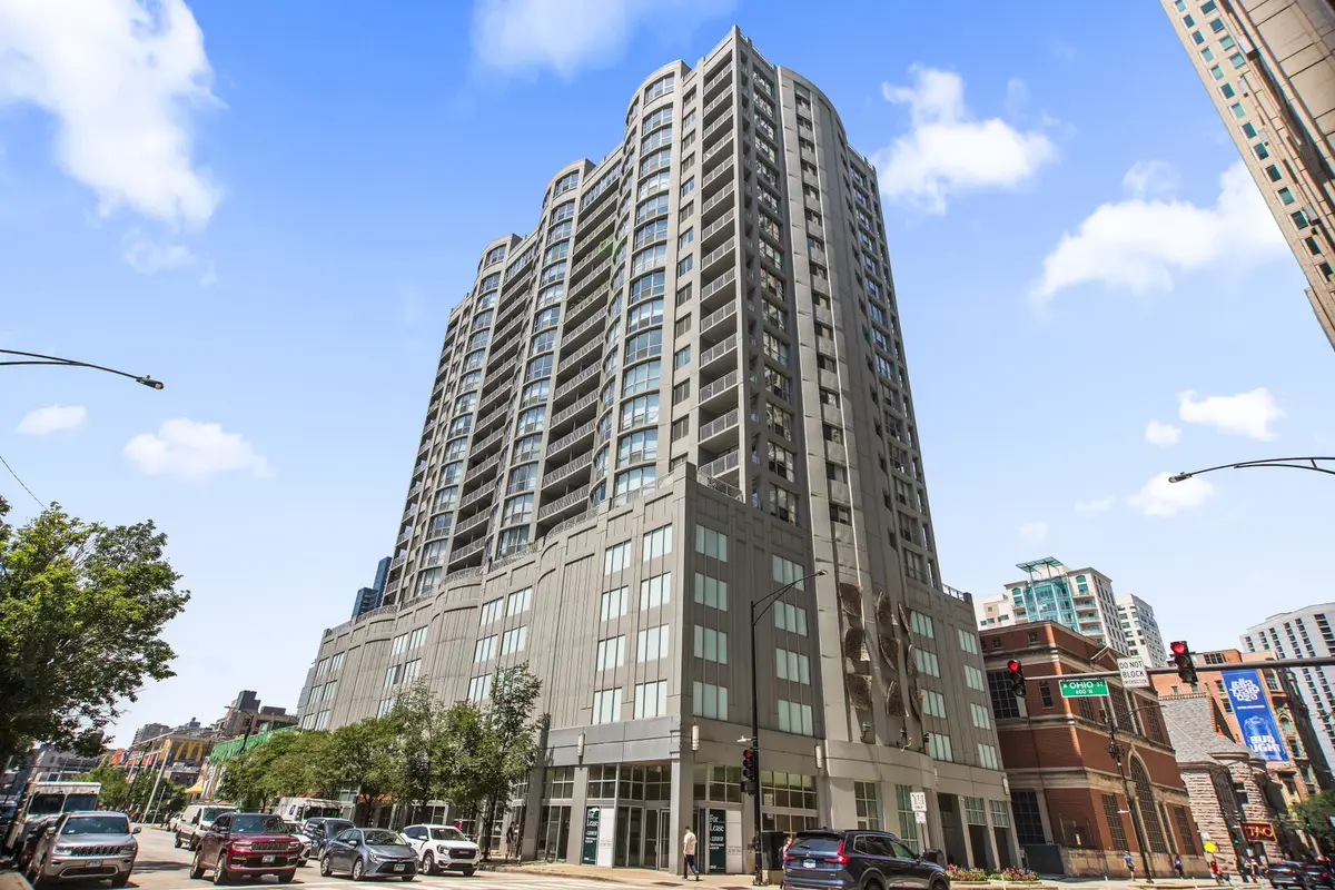 600 N Dearborn ST #1306, Chicago, IL 60654