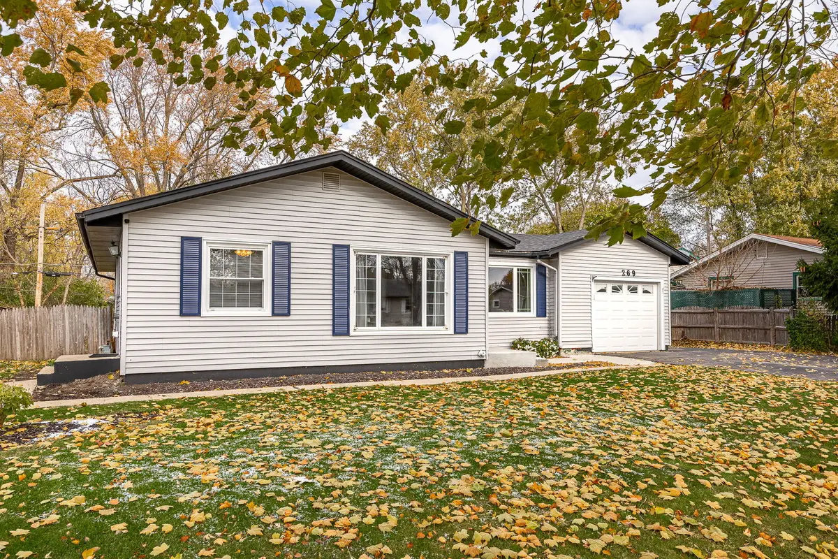 269 Thunderbird TRL, Carol Stream, IL 60188