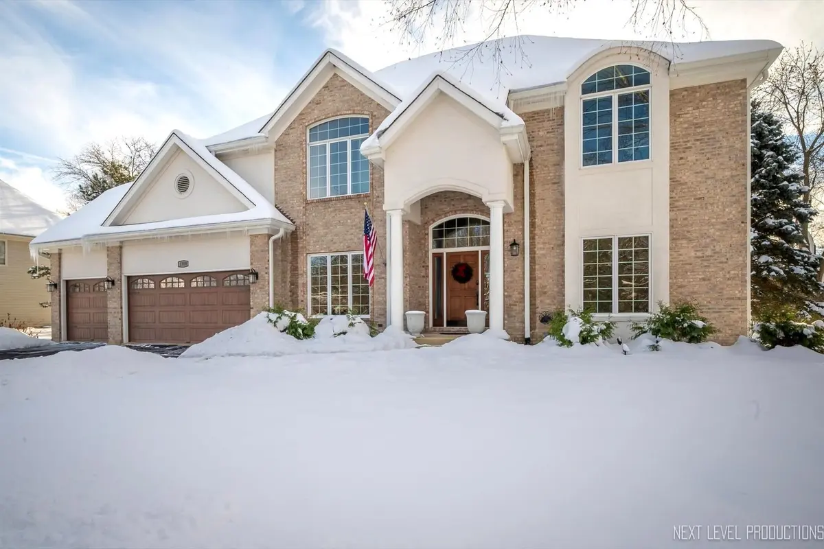 1309 Fox Chase BLVD, St. Charles, IL 60174