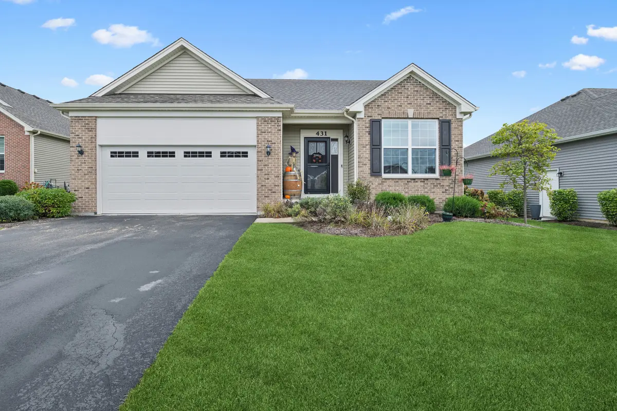 431 Mahogany DR, Algonquin, IL 60102