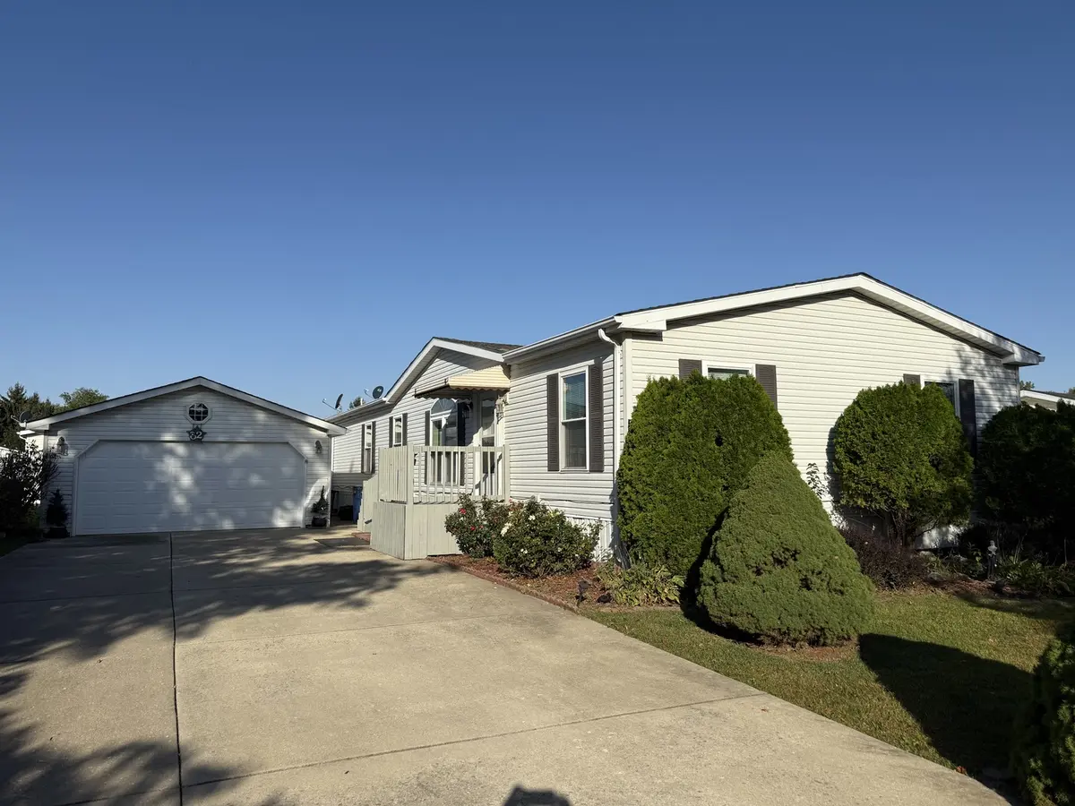 52 Crocus LN, Matteson, IL 60443