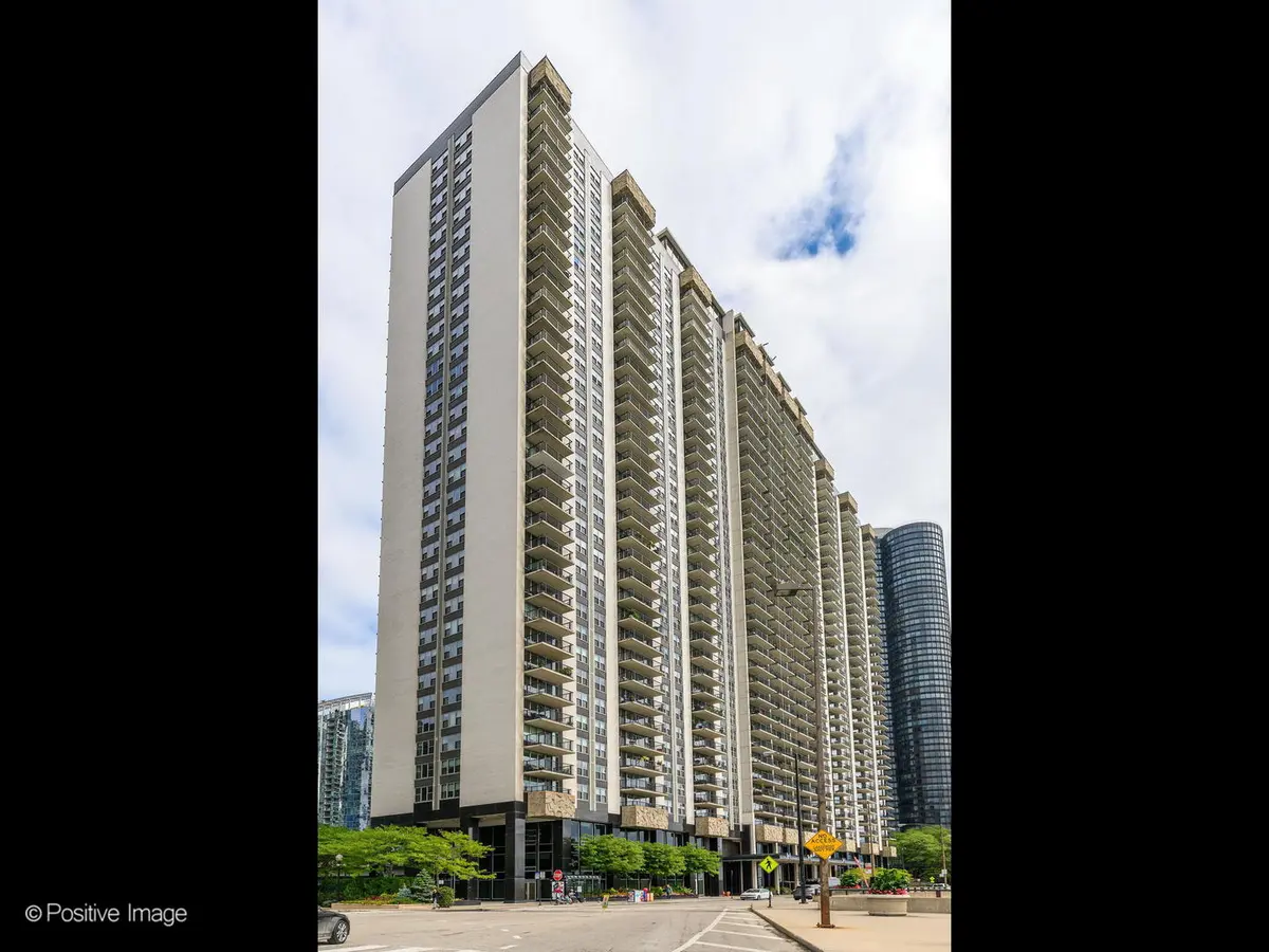 400 E RANDOLPH ST #1929, Chicago, IL 60601