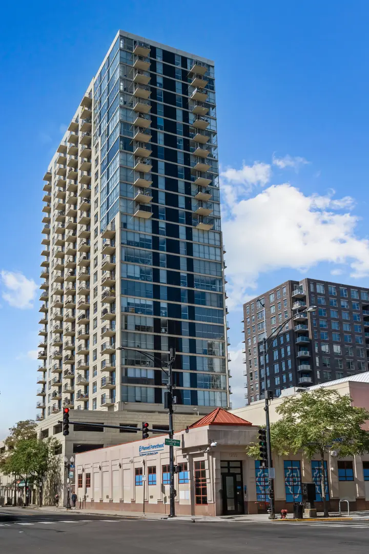 1212 N LASALLE ST #2107, Chicago, IL 60610