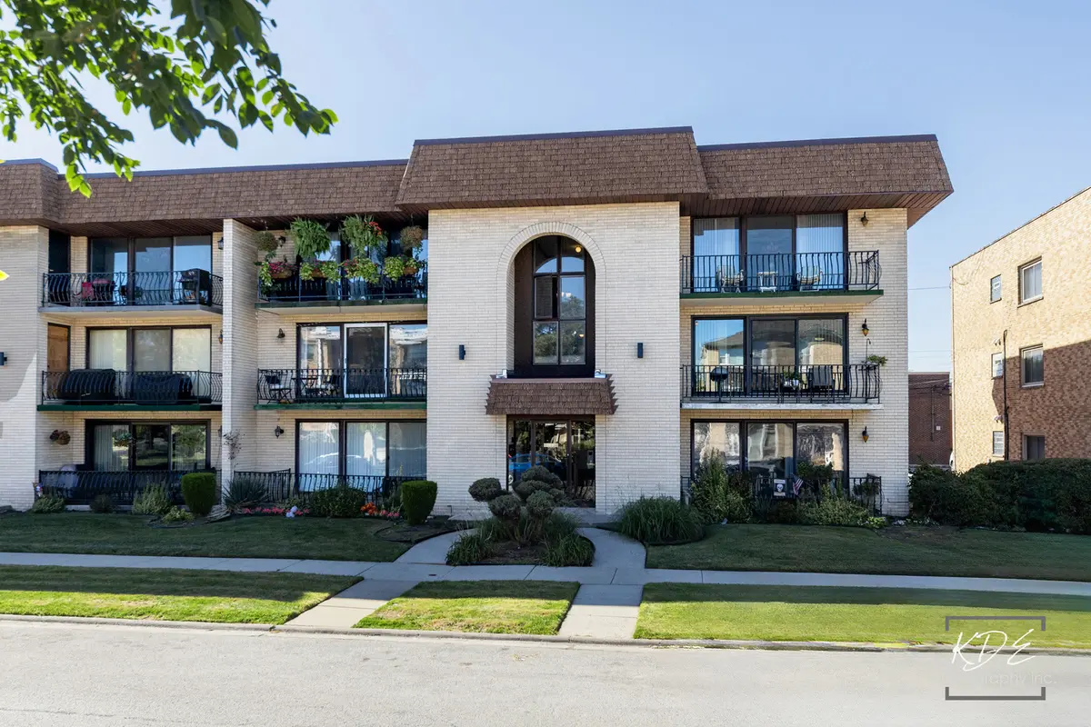 10336 S Keating AVE #102, Oak Lawn, IL 60453