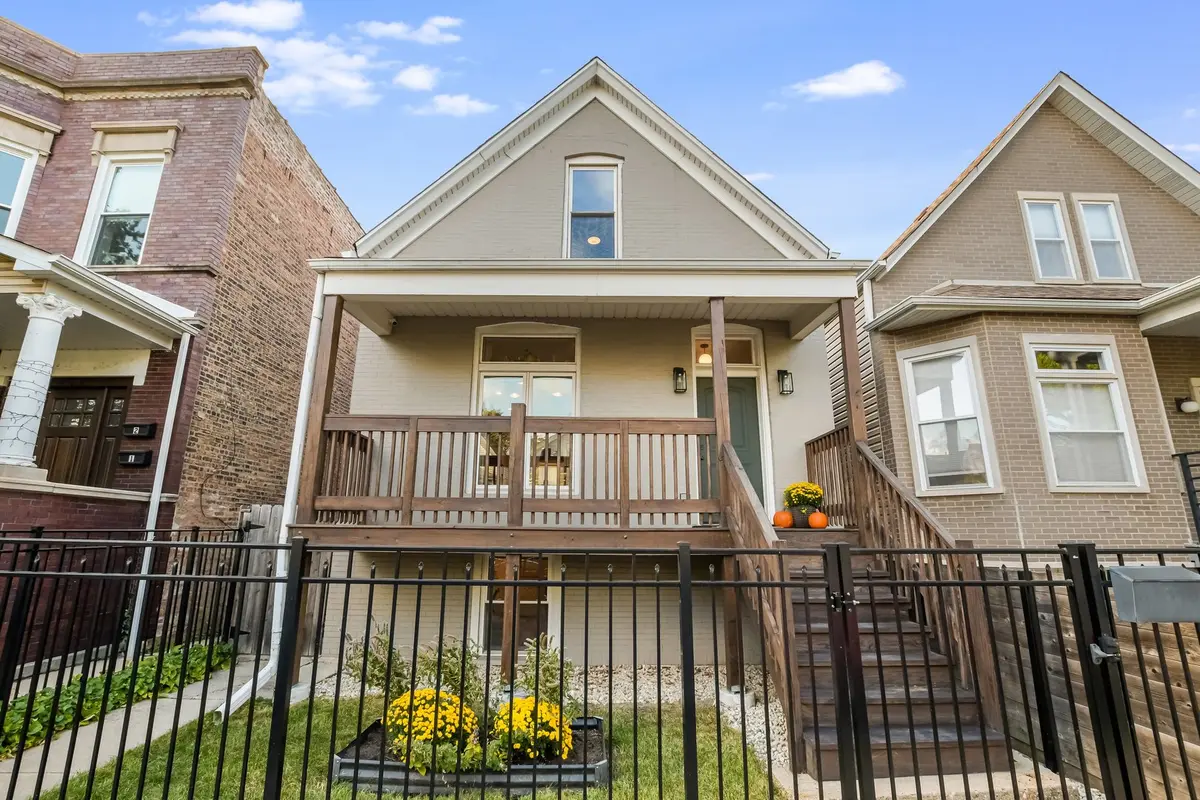 2964 N Wisner AVE, Chicago, IL 60618