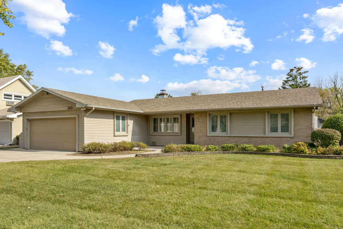110 ESSEX RD, Elk Grove Village, IL 60007