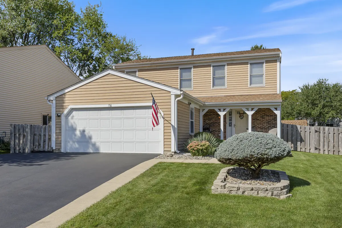 716 Sand Creek DR, Carol Stream, IL 60188