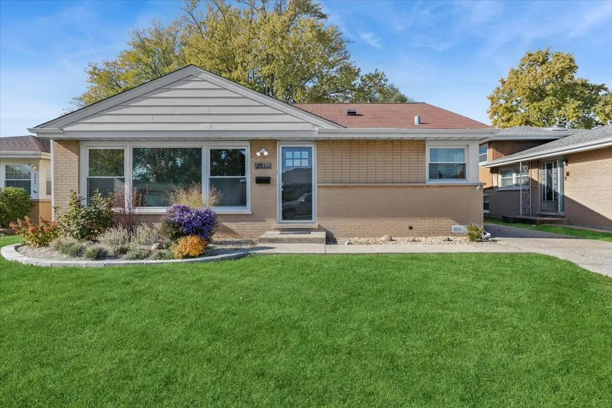 8846 N Ozanam AVE, Niles, IL 60714