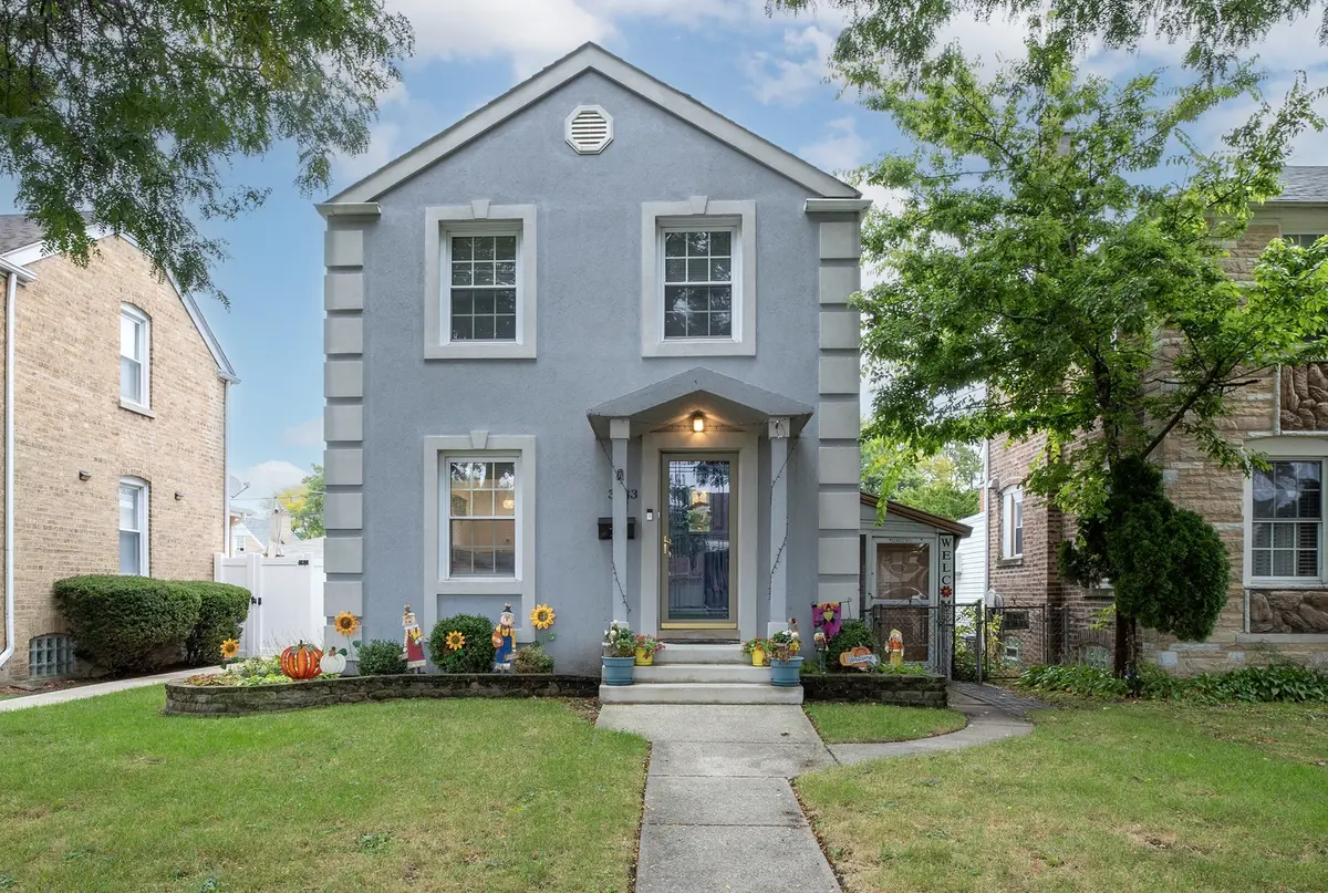 3233 N Panama AVE, Chicago, IL 60634