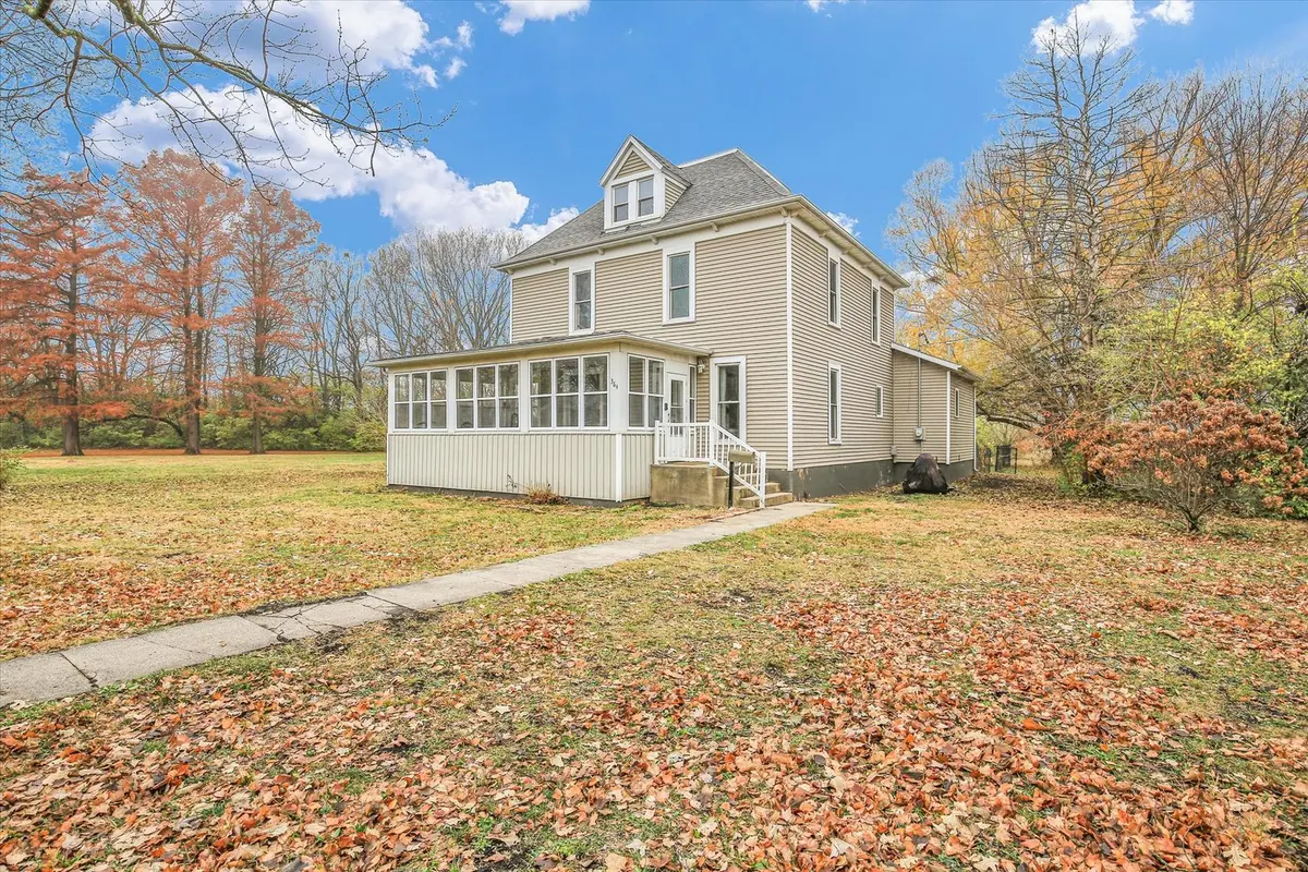 364 W Morris ST, Bement, IL 61813