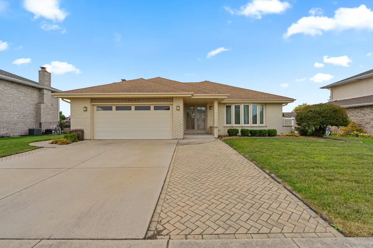 15642 Plum Tree DR, Orland Park, IL 60462