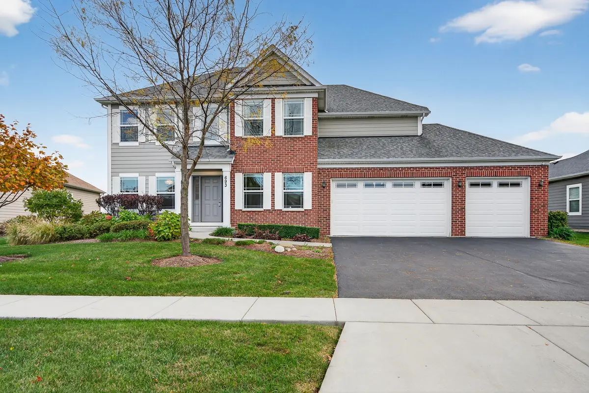 693 Slate Run, Elgin, IL 60124