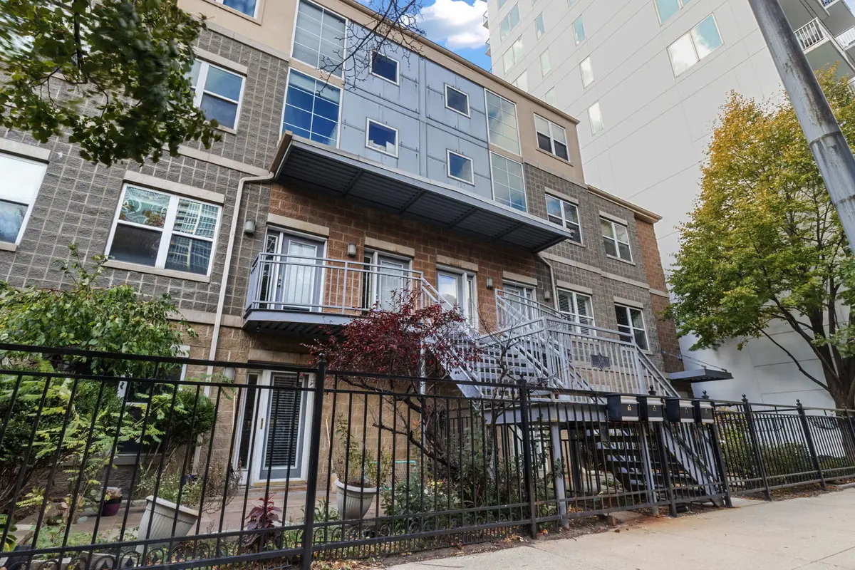 1616 S Indiana AVE #B3, Chicago, IL 60616