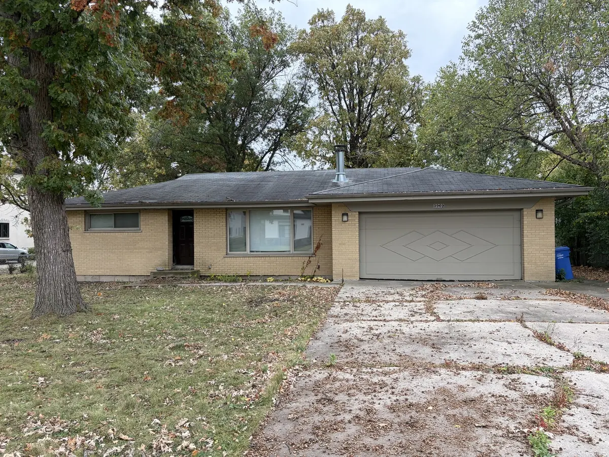 3969 MAPLE AVE, Northbrook, IL 60062
