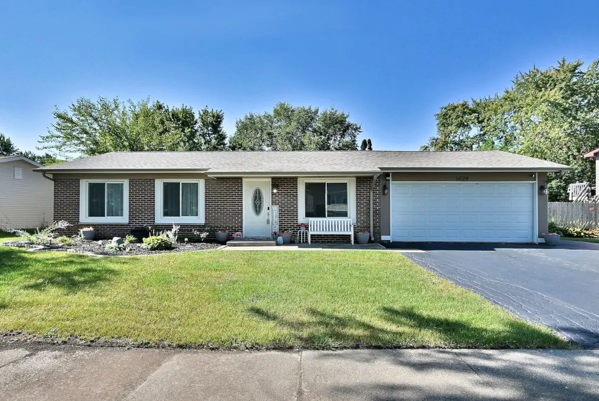 5629 Crestwood RD, Matteson, IL 60443